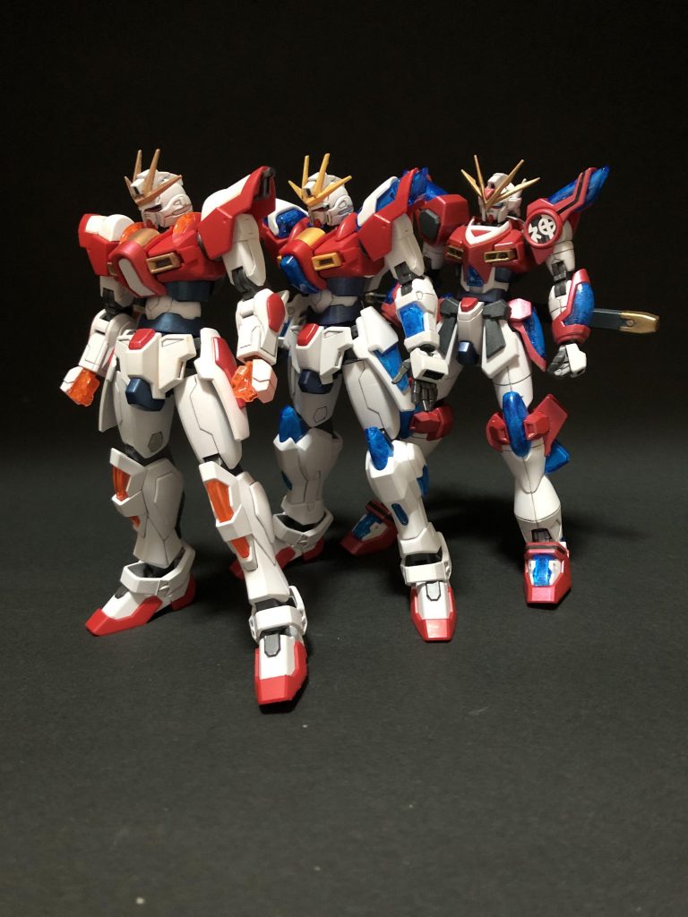 お正月ですし紅白のものでもと思ってビルドバーニングを作り始めましたが、思いがけずセカイくんの変遷をトレスすることになりました。楽しかったです。