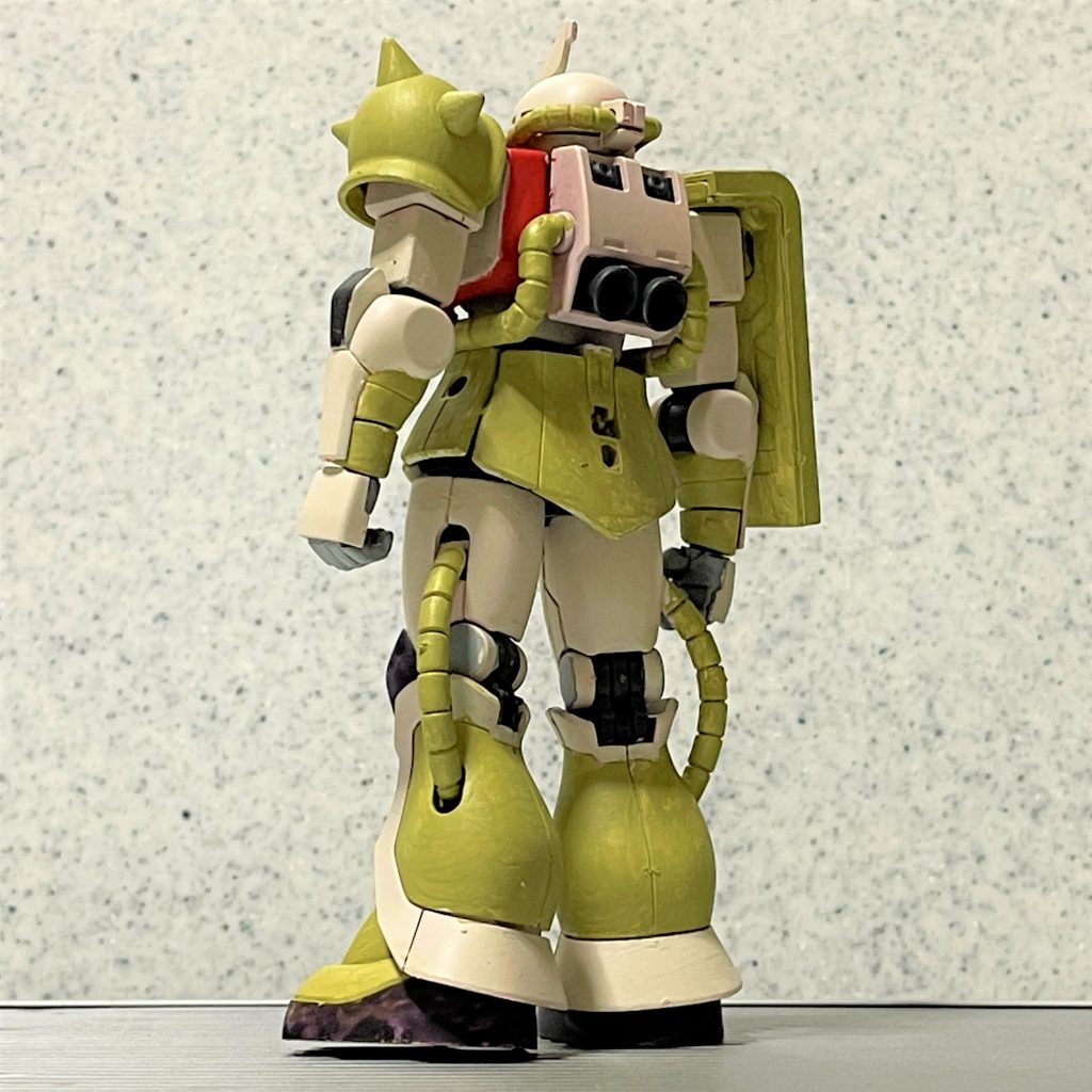 左からのリアビューです