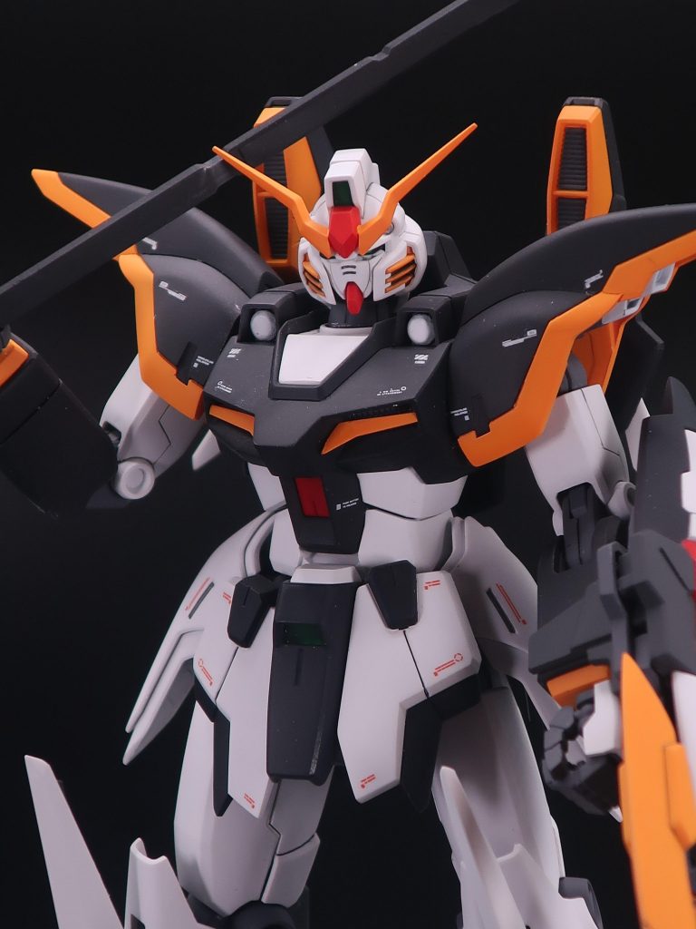 写真ではわかりにくいですが、ボディ色はディープブルーを基本にブラックで調色して良い色合いになりました。