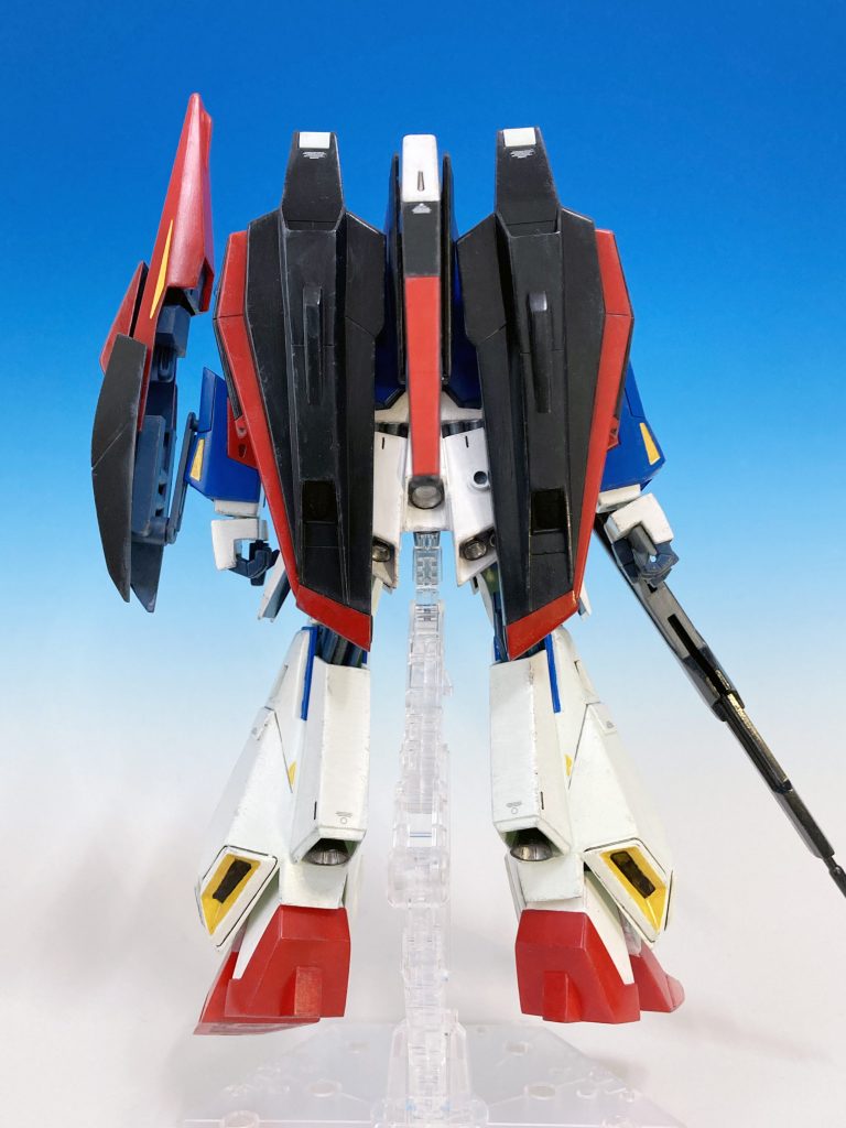 足には横回転軸を入れました。