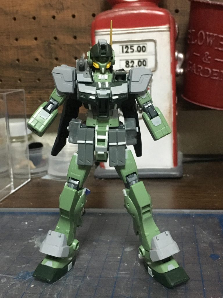 プラ板、プラ棒等で盛り。