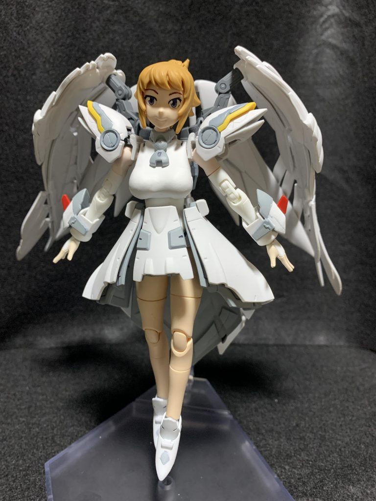 女神降臨使用したキットフィギュアライズスタンダード ホシノフミナフィギュアライズスタンダード モビルドールサラリアルグレード ウイングガンダムゼロEWSDクロスシルエット ウイングガンダムゼロEW30MM 指揮官用オプションアーマー塗装後にストーブの前でパーツを乾燥させていたら熱でパーツが変形、溶けたのでサラをもう一体購入しておりかなりコストがかかってます。