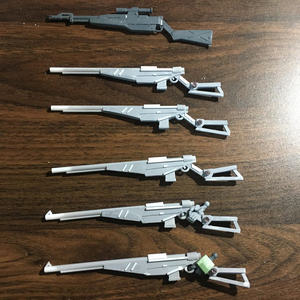 スナイパーライフルのスクラッチ。同じ物を×5とか相当しんどかった。2021年の年末にちまちまやっていました。一番上が元々付属していたヤツです。