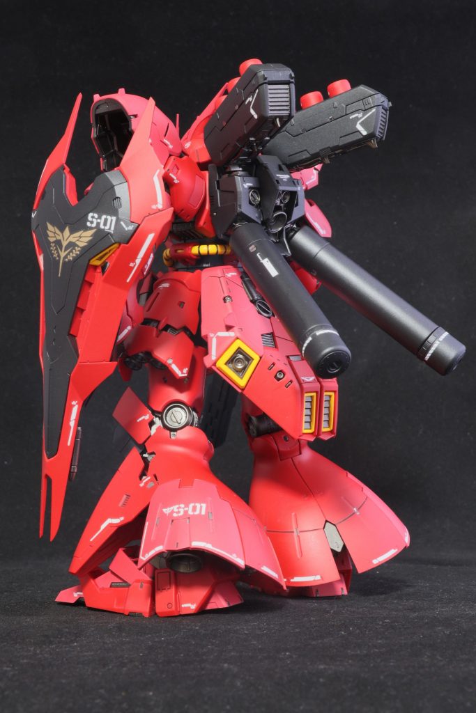 RGサザビー♪　νガンダムと紅白ガンプラ♪–2枚目/制作者：KURO