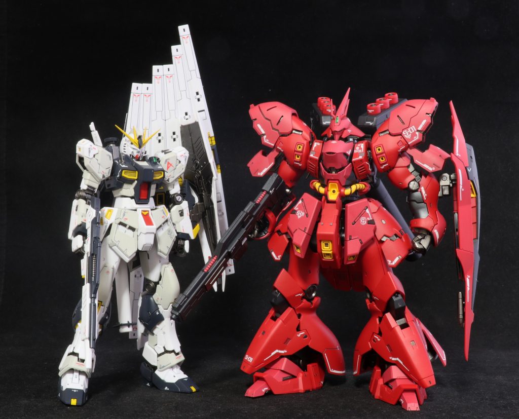 RGサザビー♪　νガンダムと紅白ガンプラ♪–2枚目/制作者：KURO