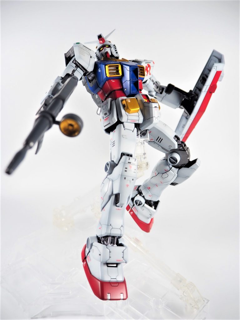 デカールは付属のドライデカールとガンダムデカールなどを組み合わせて使用今ならではのドライデカールの使い方も紹介してるので動画の方も是非ご覧ください