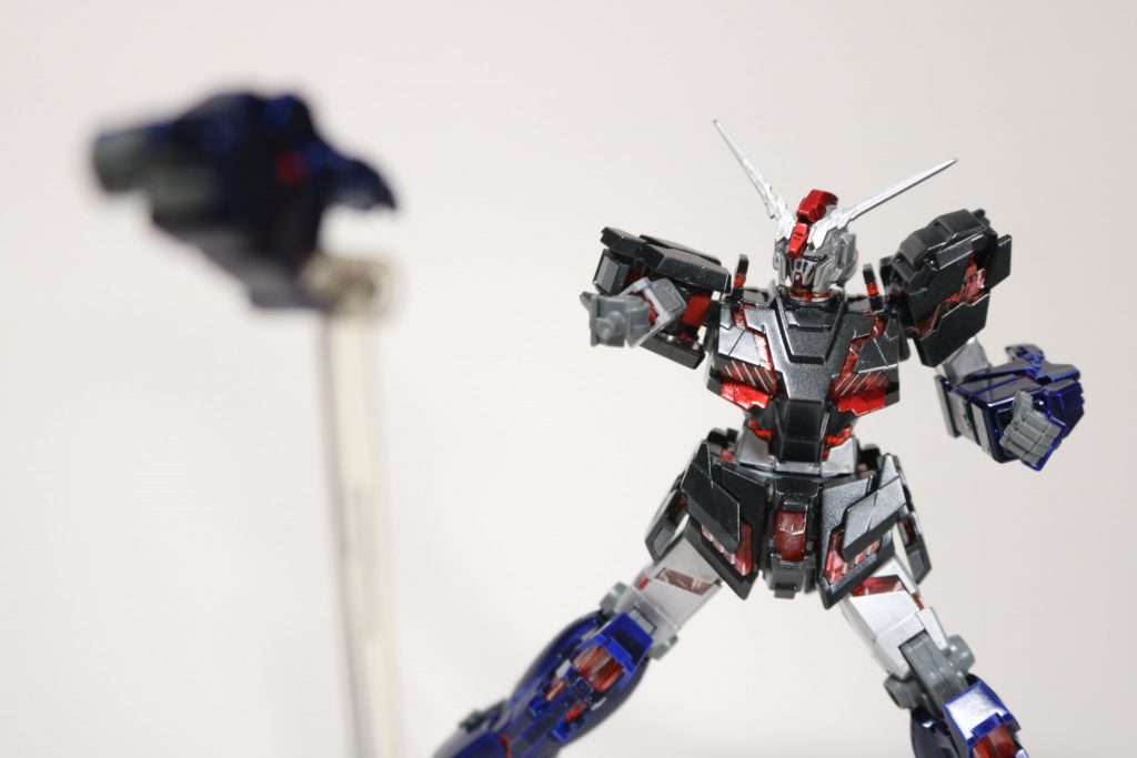 サイコ・ロケットパンチ！