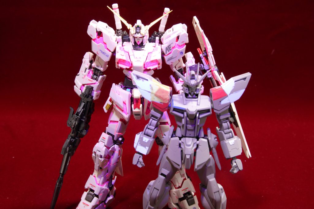 そして次回作と…全体の感想・MGフルコーンも作ったことがあるので、その進化には感動→ただ変形機構のせいでどこか動かすとポロリはある+稼働がギチギチなので動かすのにかなり神経を使う・造形などは申し分ない・稼働する角は折れました()・さすがに全身のスミ入れ、ふき取り+デカールは修行かと思った。総評造形は◎、稼働は△(ポロリが…)、作るのは苦行→できれば二回目は作りたく…ない… けどいいキット!疲れたけど、いい修行になりました。