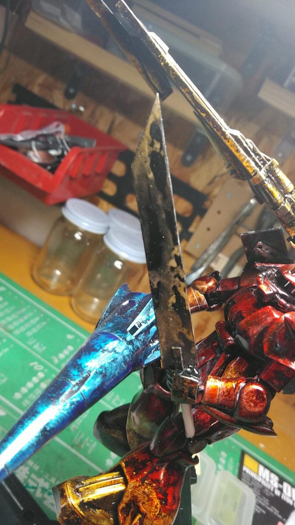 近距離武器も、欲しかったのでプラ板で大剣を作成