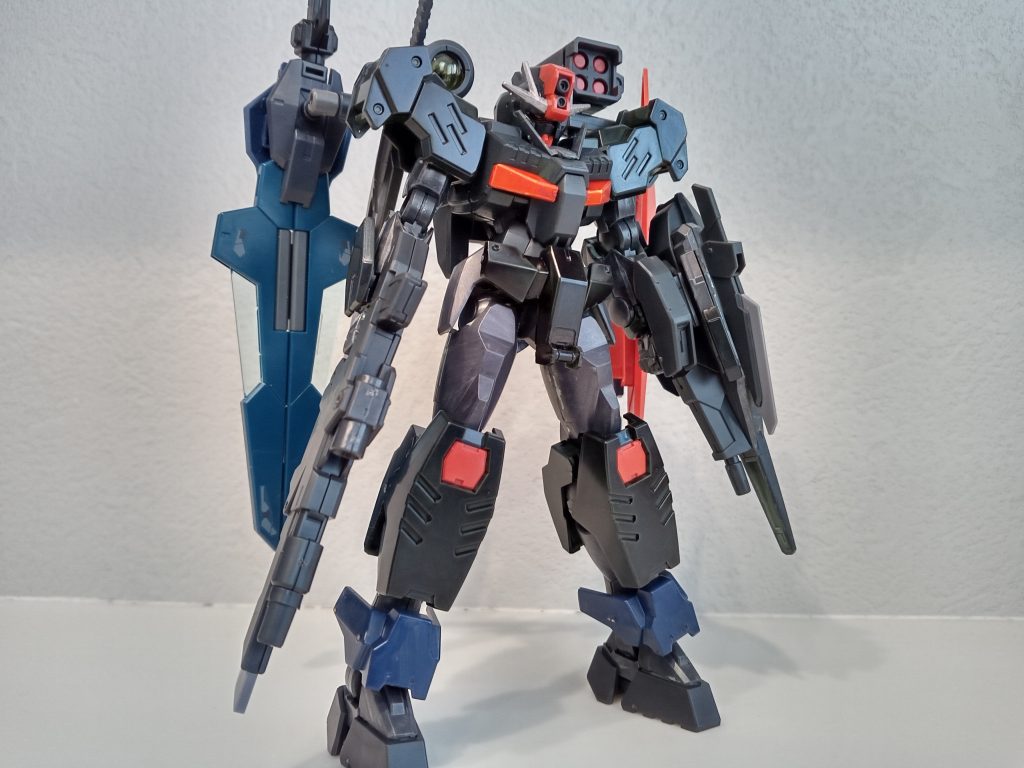 セブンソードのシルエットを参考にオリジナル武装を追加