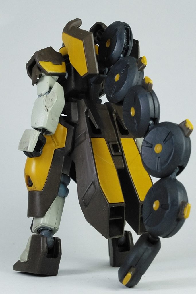 おさげのようなプラネイトディフェンサーを装備。マグアナック隊は過保護なのて物語後期に装備させられたという設定。