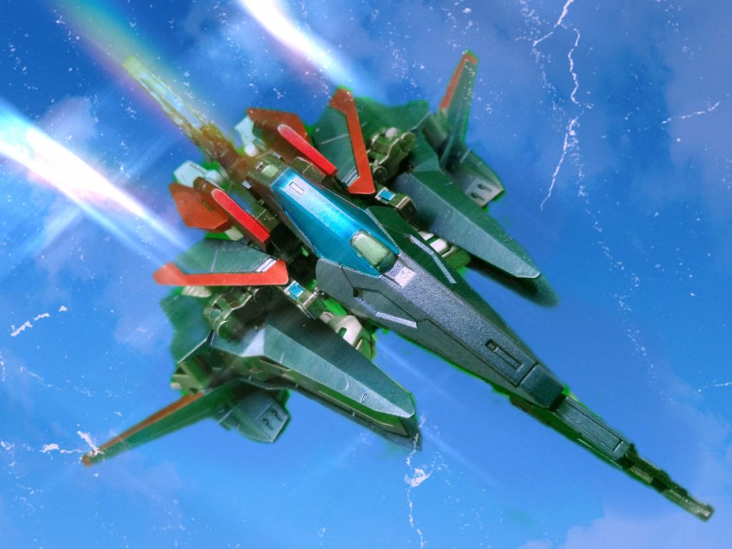 テルティウムブースターの接続軸は残しているので両翼上にミサイル等の追加武装も可能。出力的にも余裕有りそうですし(笑)