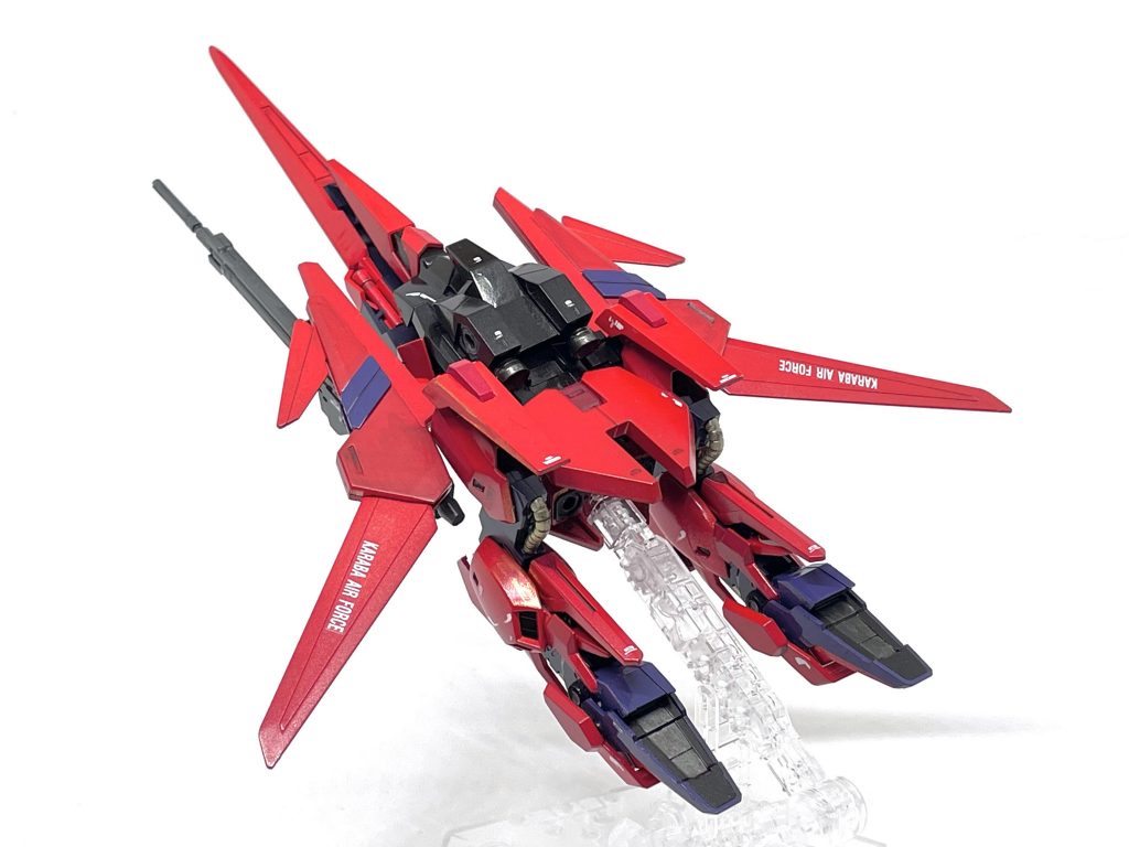 ウェイブライダーに変形。かなり大きいです。