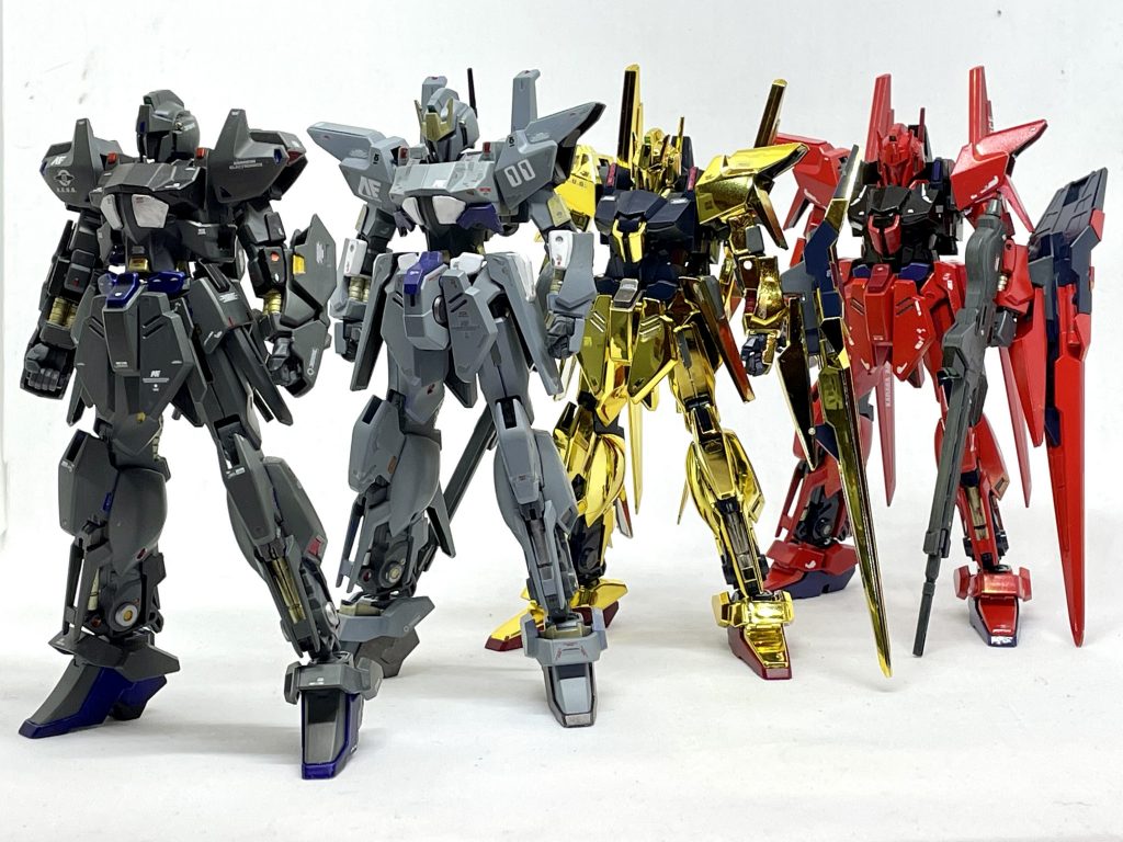 我が家の系列機群とパシャリ。左の2機はデルタガンダムのHGBF版である百万式(メガシキ)がベースです。白兵戦用MS KATANAデルタガンダム零号機デルタガンダム(無印)デルタガンダム弐号機白兵戦用MS 刀 (KATANA)https://gumpla.jp/hg/875014デルタガンダム零号機https://gumpla.jp/hg/912403