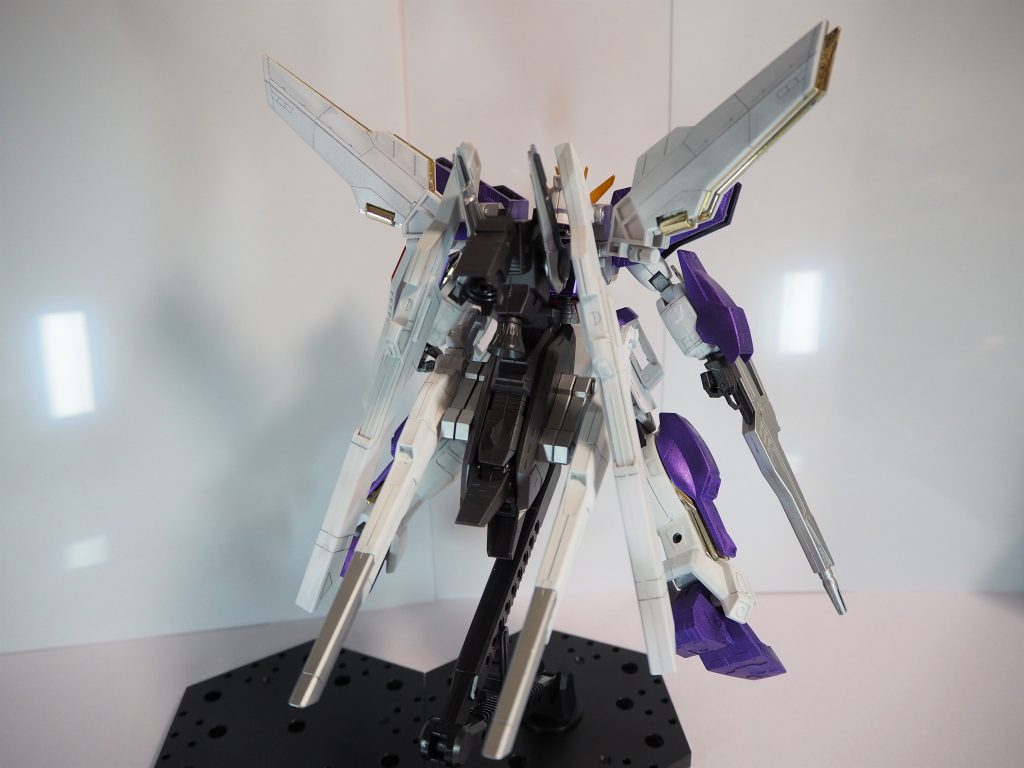 追加装備状態のフロント＆リアビューMSGのブースターとジェガンブラストマスターの武装を使用しました。