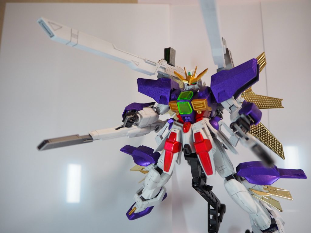 サテライトキャノンフルバースト状態。1/100のダブルエックスに1/144のパーツでもバランスが揃って良かったです。