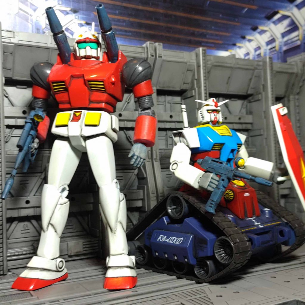 旧キット1/144「ガンダム」「ガンキャノン」「ガンタンク」を「RGコアファイター」内臓のコアブロックシステムに改造した事により「キャノンダム」や「ガンダムタンク」等、妄想ドッキングも可能に😅