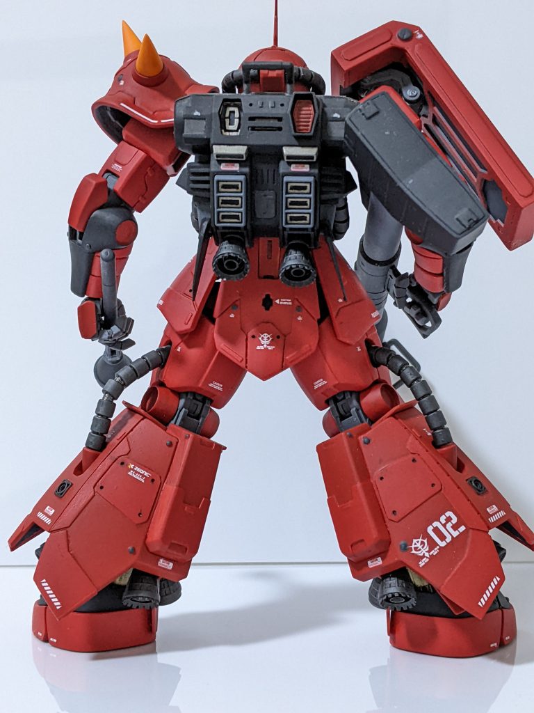 バックパックは、色んなザクの参考に、開口してみました。