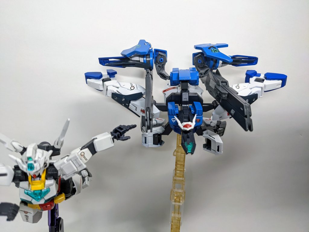 アーマー形態は一気でコマガンダムⅰレベルの戦闘力を持っています