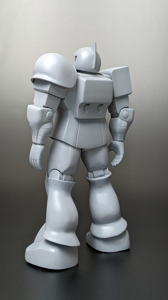 足アーマー後ろの切り欠きを忘れていたのをサフ吹いてから気付いて修正しました…