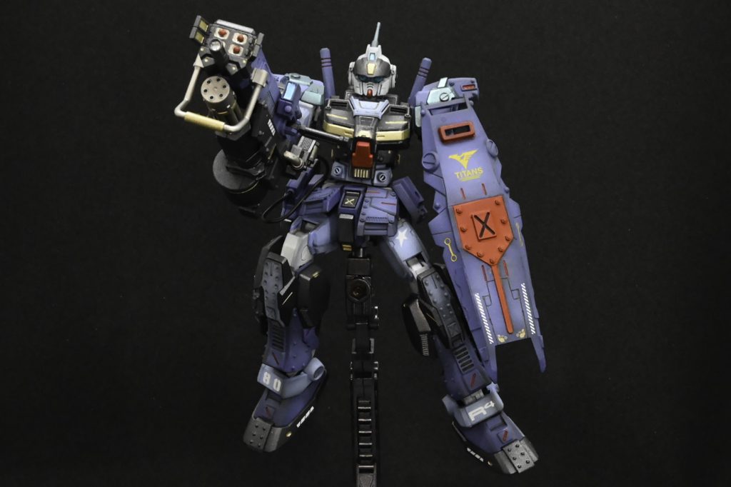 全体像。カメラのF値を上げてなるべくピントが合うようにしました。撮影の話をすると、前回はレンズにPLフィルターを付けててのですが、今回はニュートラルカラーフイルターにしました。こちらの方が塗装色通りの撮影ができています。