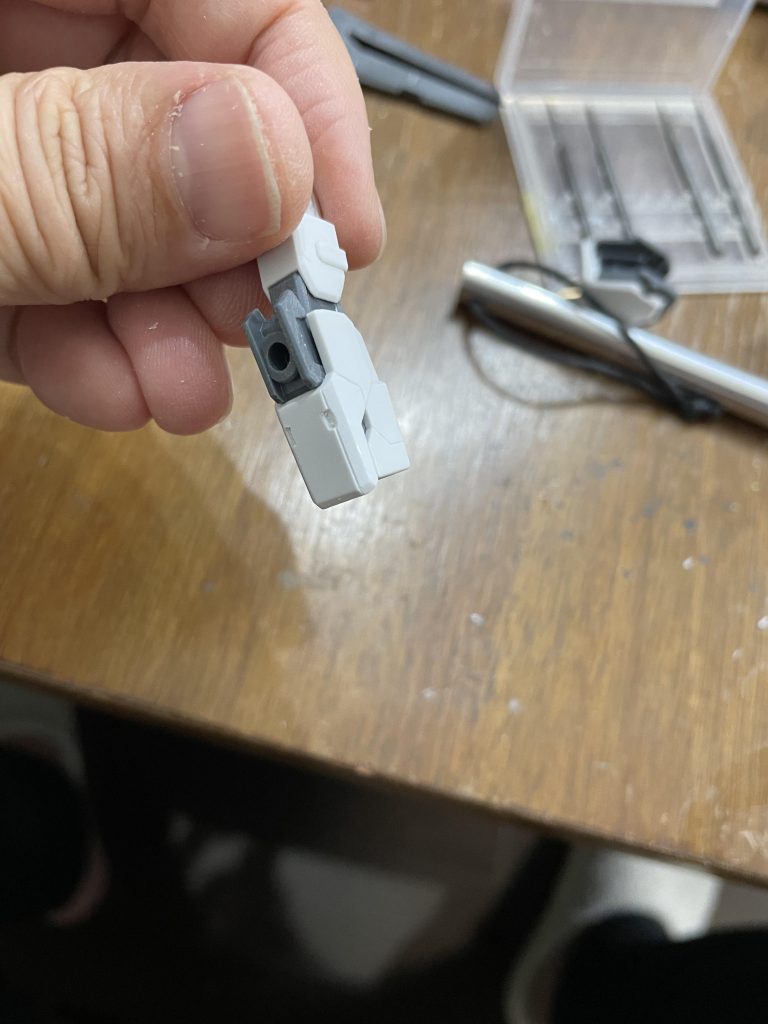 スジボリがんばる…がなかなか上手くならない