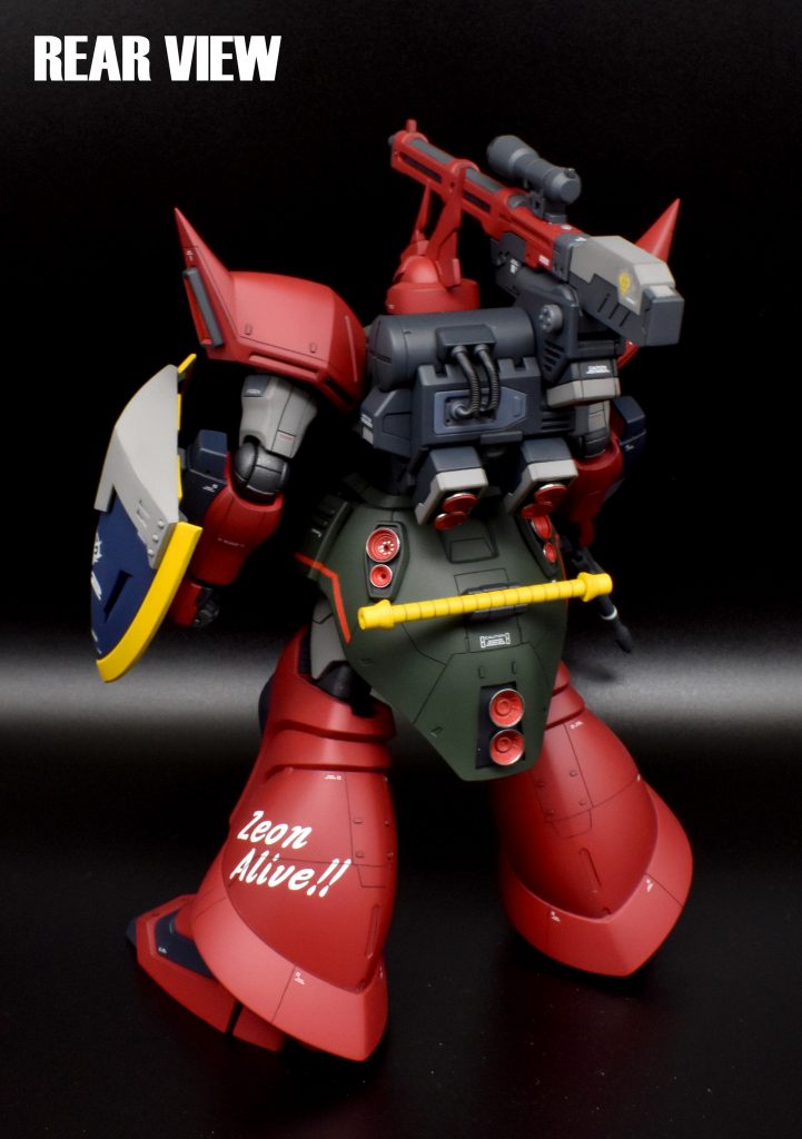 背面。バックパックはゲルググキャノンの物に変更。ナギナタのラックを追加しています。