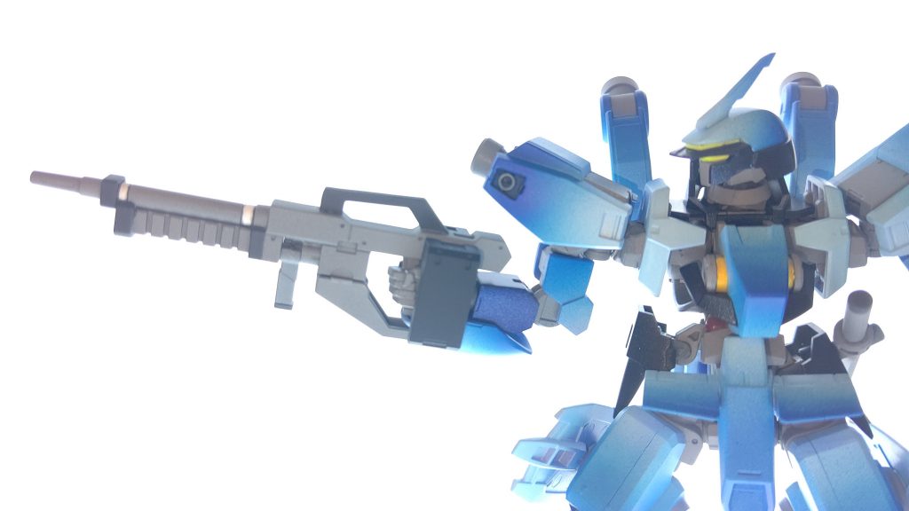 青色のパーツをグラデに変更。。