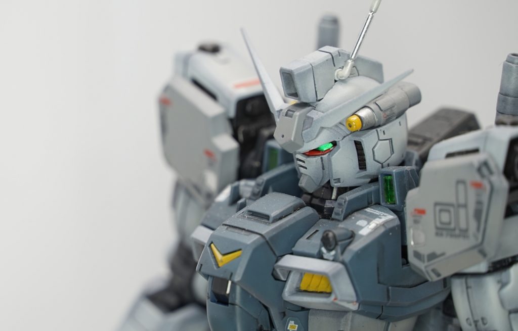歴代GP01で一番目つきが鋭いと言われる顔です。個人的にはカッコ良くていいと思います。バルカンとトサカが大きいのはGP01の伝統でしょうね。