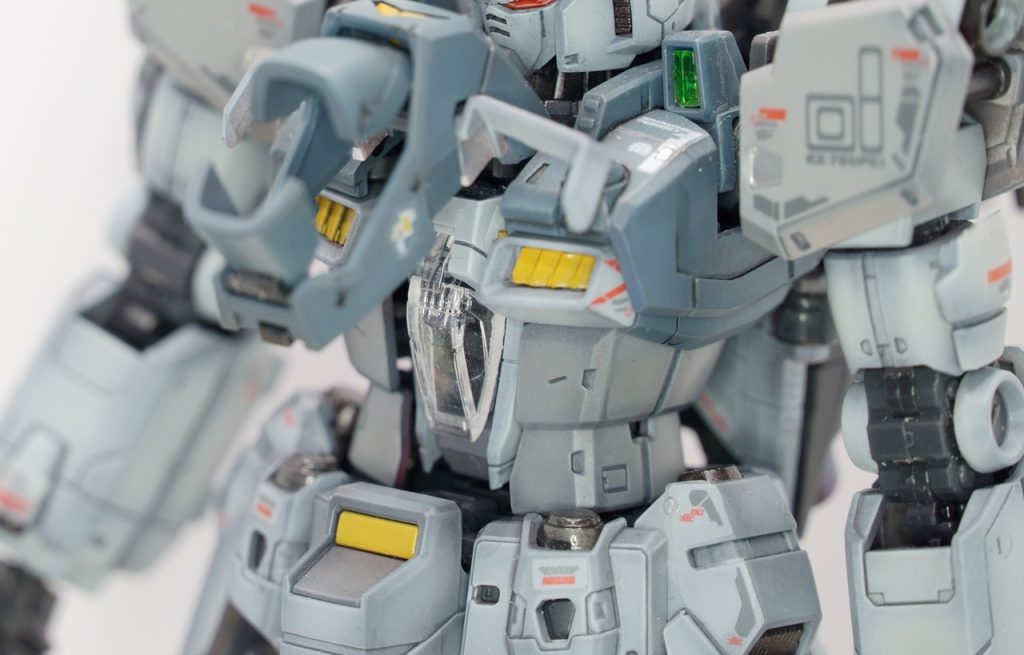 小さいながらもコアファイターの合体システムと、ハッチオープンまで再現しているのは驚きです！PGとRGの解釈の違いを見つけながら、楽しく組めました。