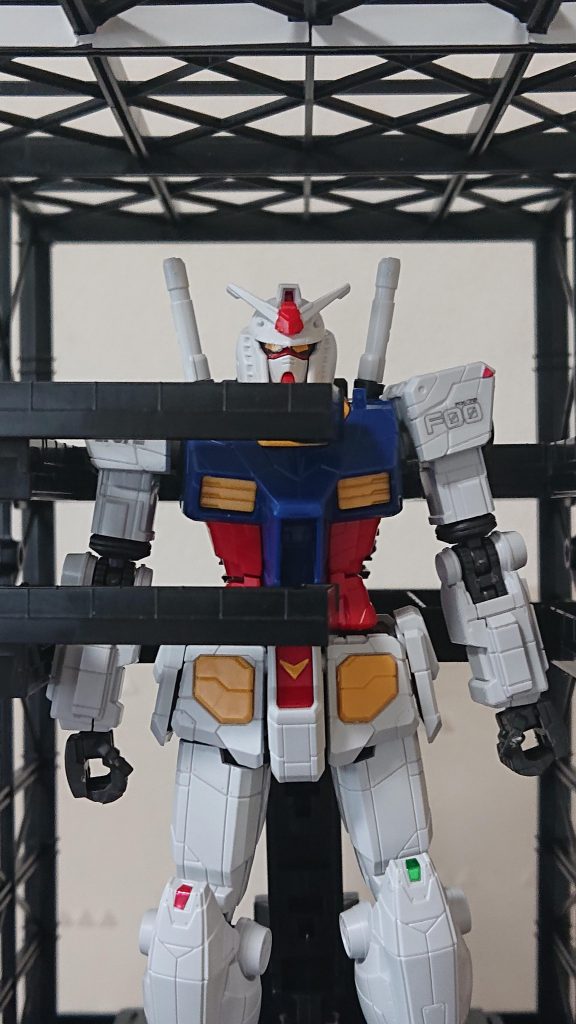 ドックの中で整備中。