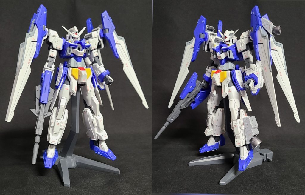 各形態に変更出来るようにフロントアーマー、膝部分、肩周り、追加バーニアの取り外しを可能としてます。左:ノーマルAGE2　右:追加バーニア仕様