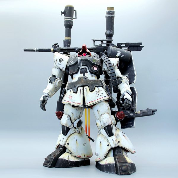 1/100Scale MG ドム アップグレード版 ホワイトオーガー エルマー・スネル大尉機 重装仕様 戦闘ダメージ風ウェザリング塗装 改修 完成品 ｜Ruyomoさんのガンプラ作品｜GUNSTA（ガンスタ）