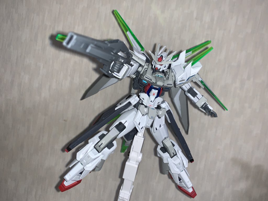 ライフルモード高機動戦の際にはパーツをパージして使うイメージです。