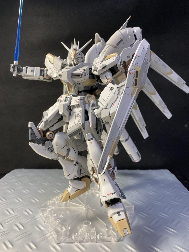 Hi-νガンダム　スノーホワイトver.–3枚目/制作者：zatou1