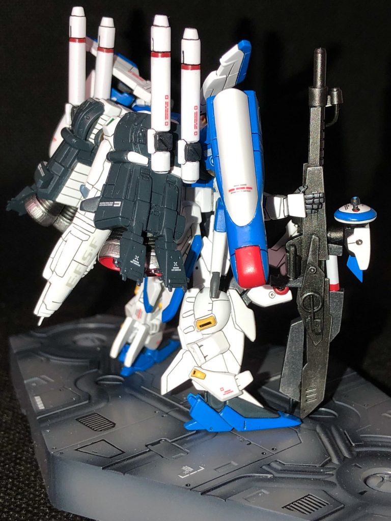 台座はアクションベースを使用しました。