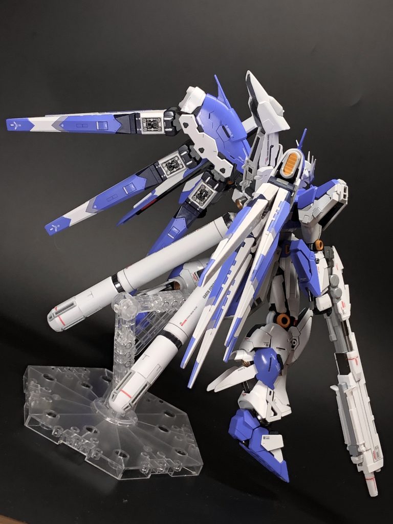 バックショットその３ファンネル接続部はきちんとしたかったので、パーティングライン消しと塗り分けしています。結構手間でした^^