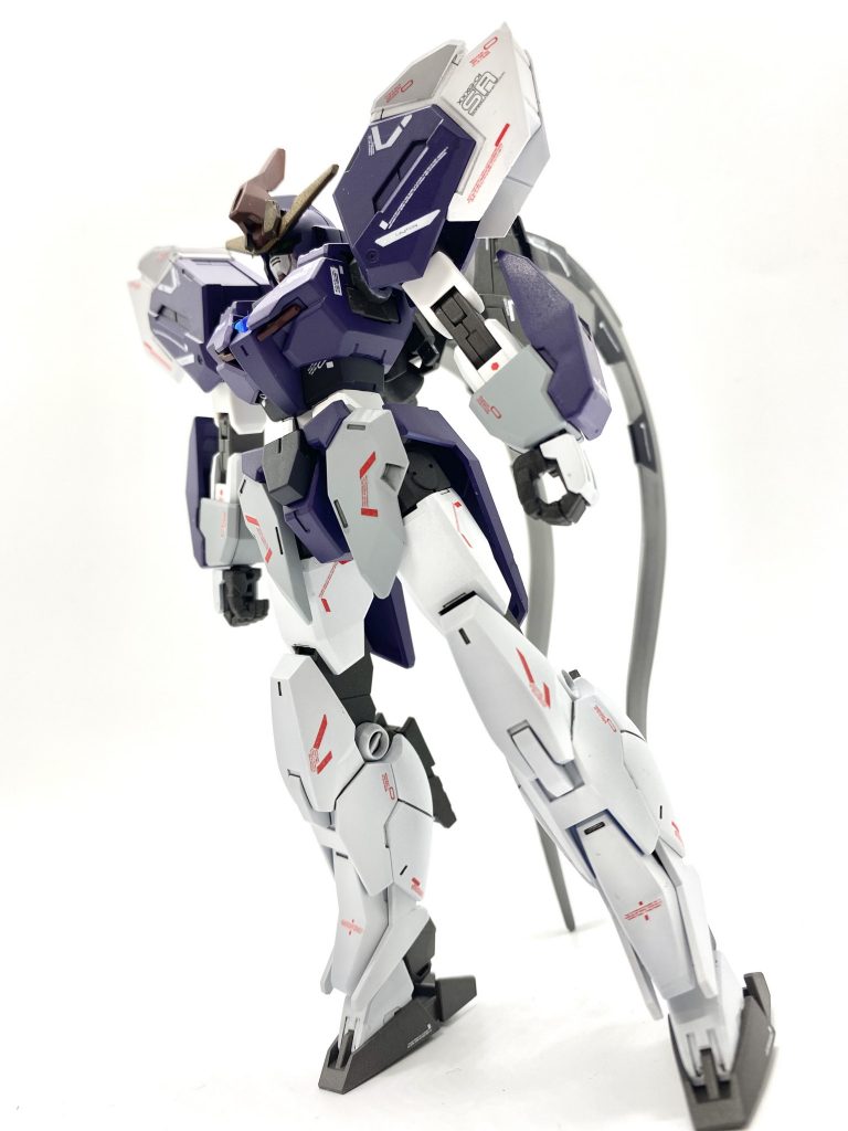 武装・装甲共に情報量が少なめであったのでデカール多めで仕上げてみました。肩の型式デカールはこだわりポイントです