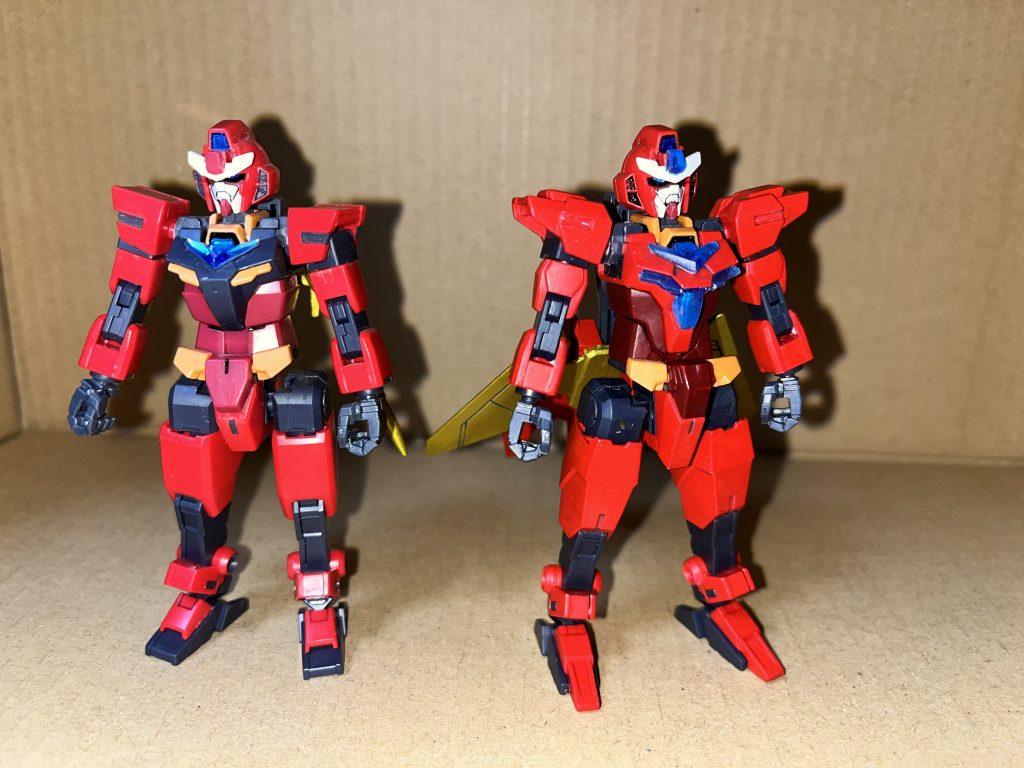 ノーマルのコアガンダムリゼとの比較です。ボディがコアガンダムⅡ仕様になったため赤い部分が増えています。