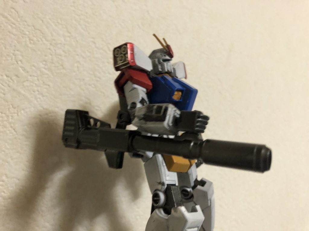 背中のアームから武器を逆手に持つの好きです。「神様にお祈りは済んだかなぁ〜?」