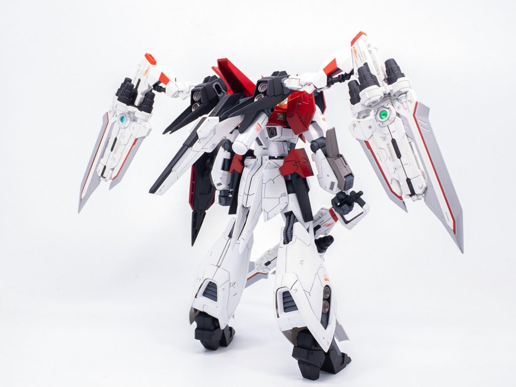 カレトヴルッフは以前作ったレッドドラゴンのものを流用です。制作時間はほぼ半日ですが、装備とカラーリングがマッチしてめちゃくちゃカッコよく仕上がったので大満足です。