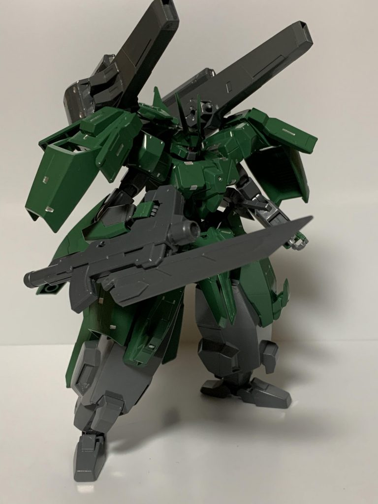 武装○ブレード付きプラズマ・カノンウォーメイス用装備として用意された射撃兵装。A.R.B.Aの製造が間に合わなかった為、間に合わせで既存のプラズマ・カノンにブレードを取り付けて近接戦にも対応出来る様にしている。