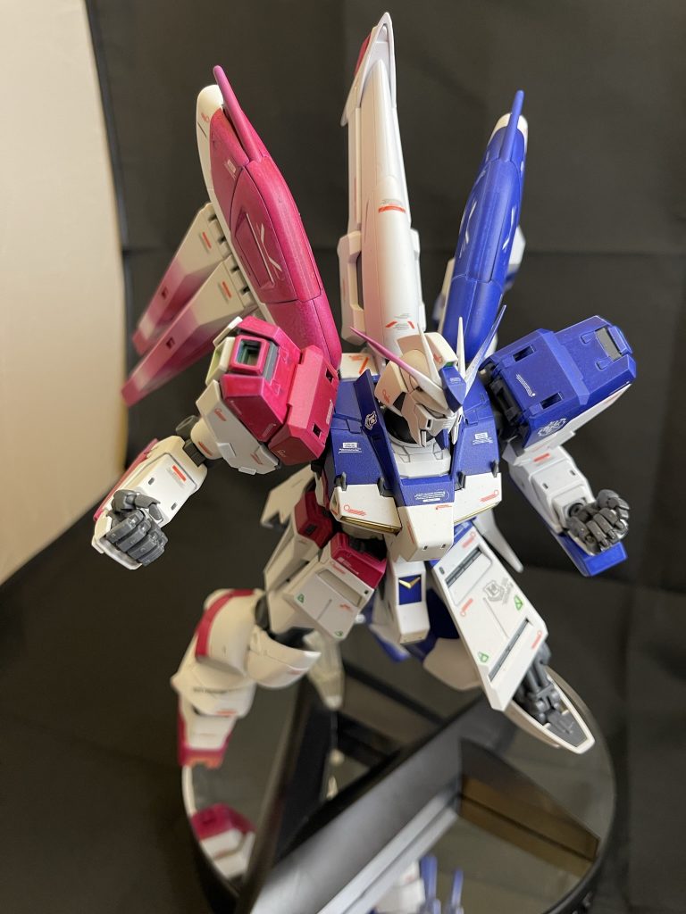 MG Hi-νガンダム ver.Ka. Yu-ri custom–5枚目/制作者：ゆーり(ロールシャッハ1号CV)