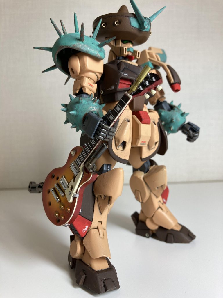 もう一体、別バージョンで作成したものです。