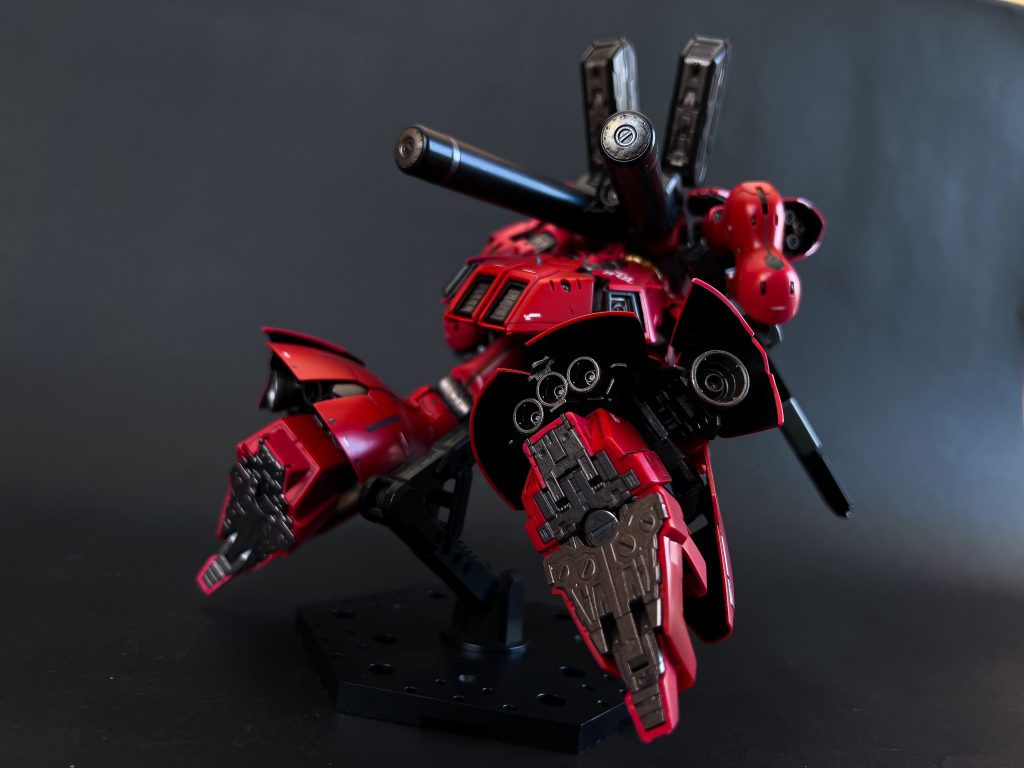 【筆塗り部分塗装】RGサザビーを成形色活かしで作りました🙇‍♂️–5枚目/制作者：@praZo001