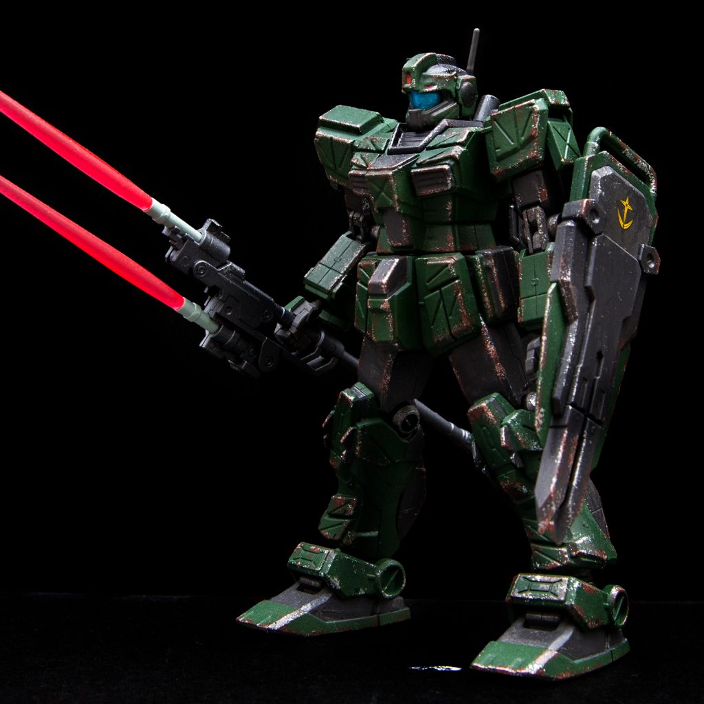 ホワイト・スネイク曹長が搭乗するジムストライカーカラーリングの変更のみで通常のジムストライカーと同じ性能って設定です。