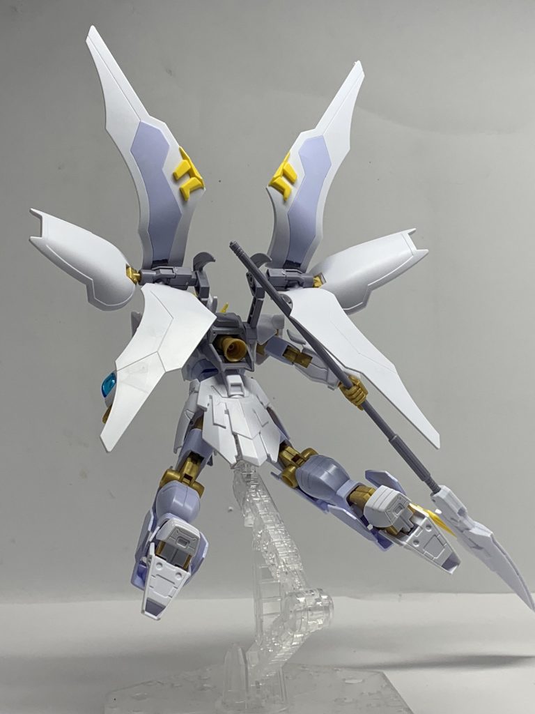 後ろ姿が美しいですね。