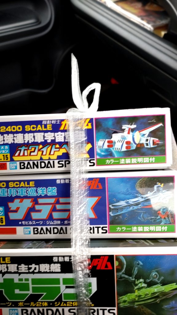 使ったホワイトベースはこれですリバーシブルガンダムは製作中の写真撮ってないです