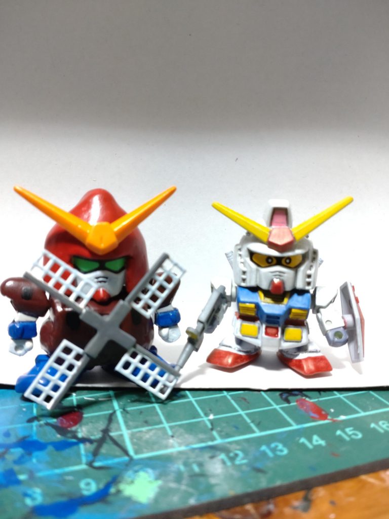 RX-78-2と。うーん可愛い。風車と赤い頭があればネーデルに見えますね（笑）