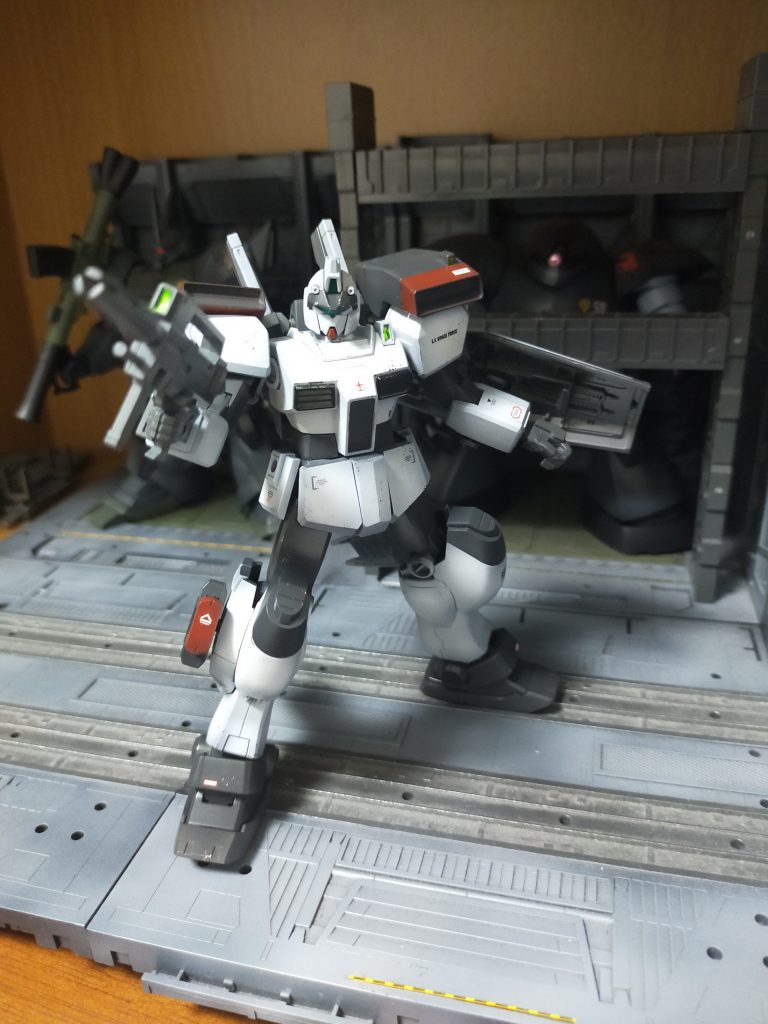 不足していた実戦データを収集すべく、地球連邦軍特殊評価試験小隊に本機を譲渡。戦場を駆け抜ける。